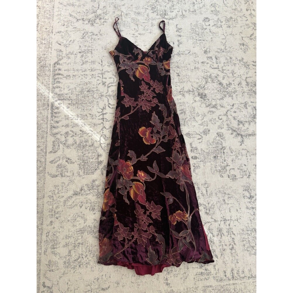 Floral Midi Dress in Burgundy Velvet Burnout